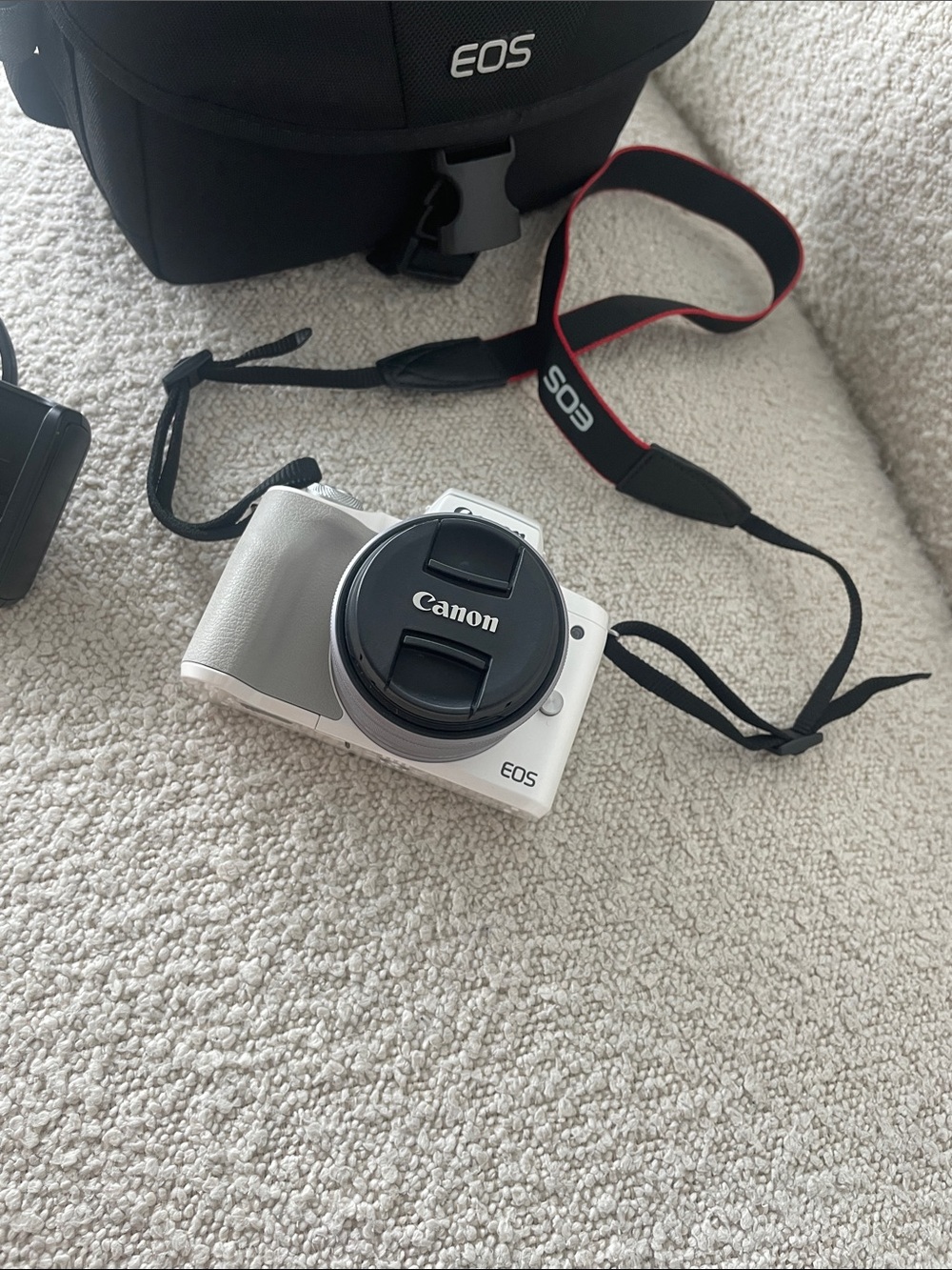 Canon EOS M50 - Picture 4 of 7